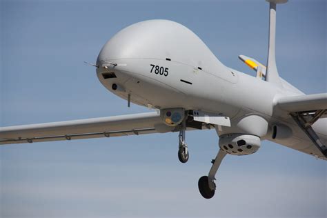 hermes 900 uav specifications.